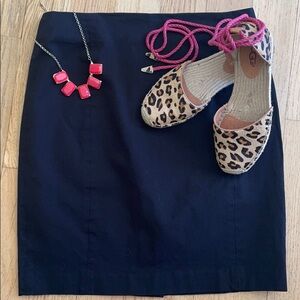 Banana Republic black skirt